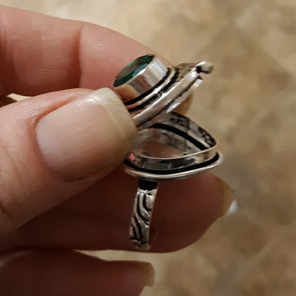 New Green Quartz 925 Silver Poison Ring. - Picture 5 of 8